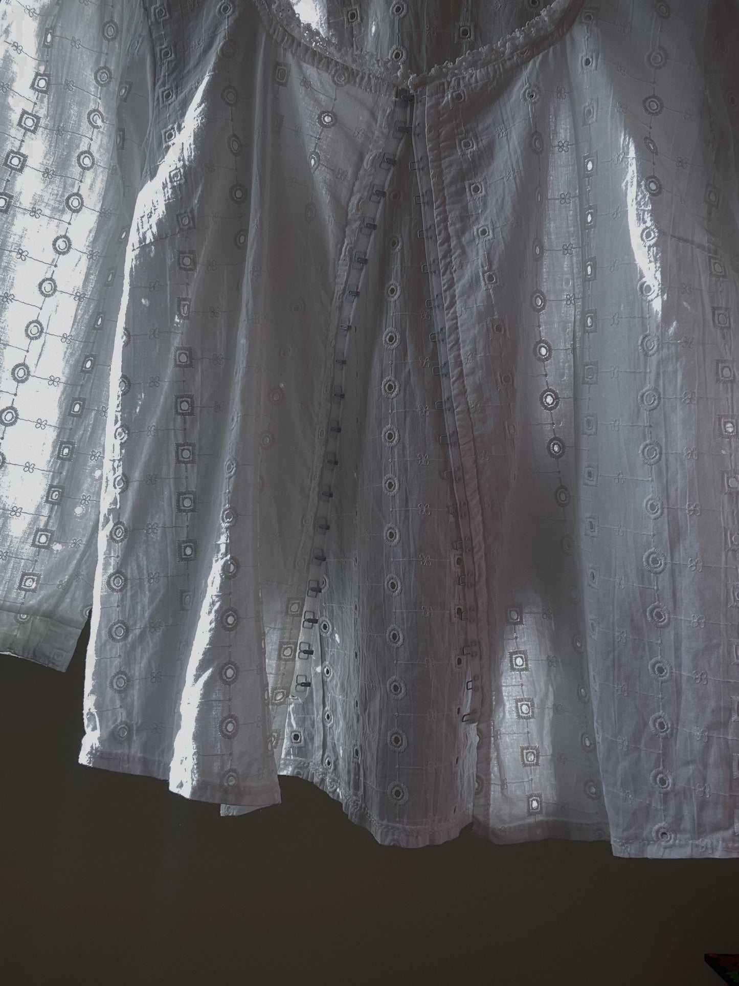 Vintage White Embroidered 3/4 Sleeve Corset Top