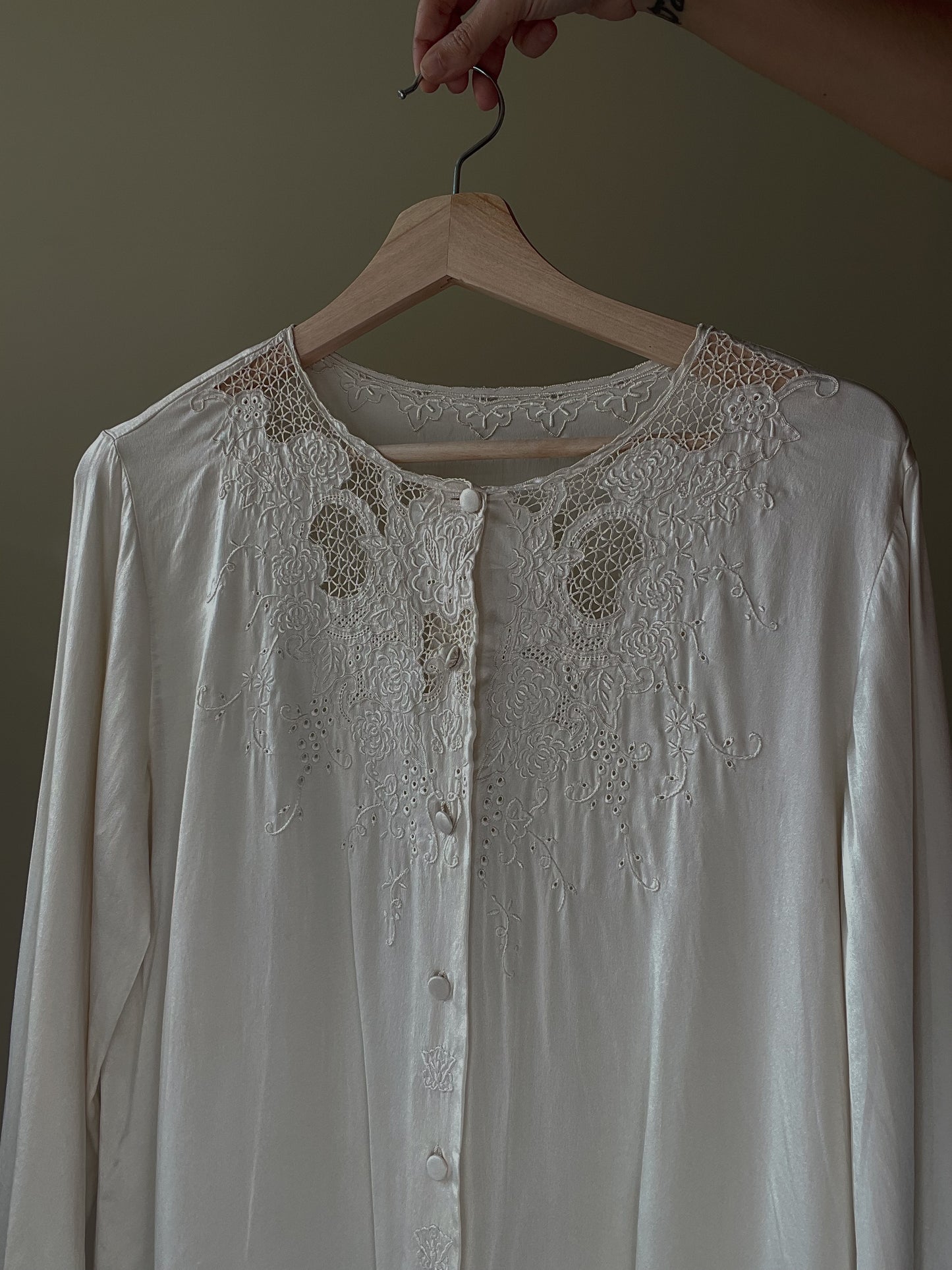 Vintage Cream Satin Silk Embroidered Collarless Top