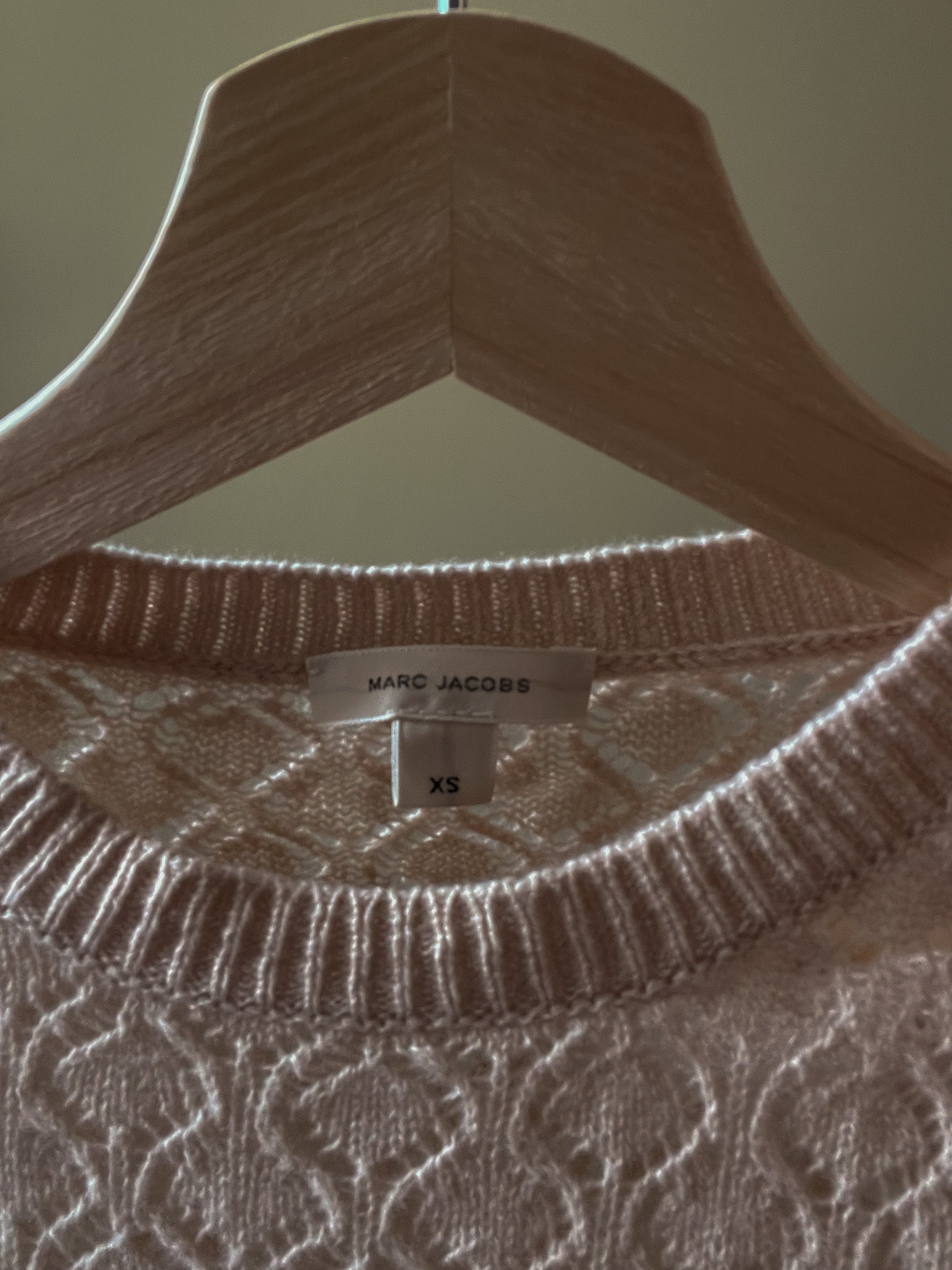 marc jacobs womens cashmere knit sweater on hanger