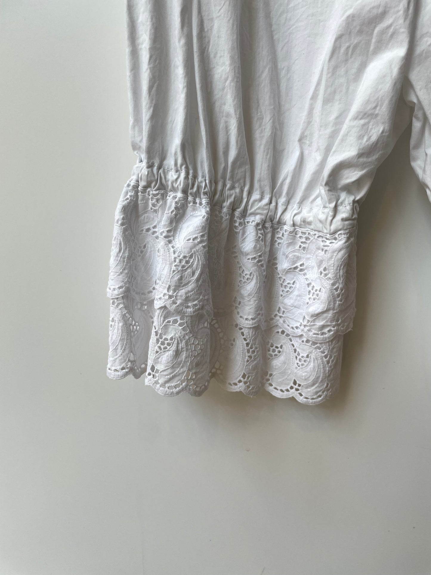 Antique White Cotton Feminine Lace Crop Pants