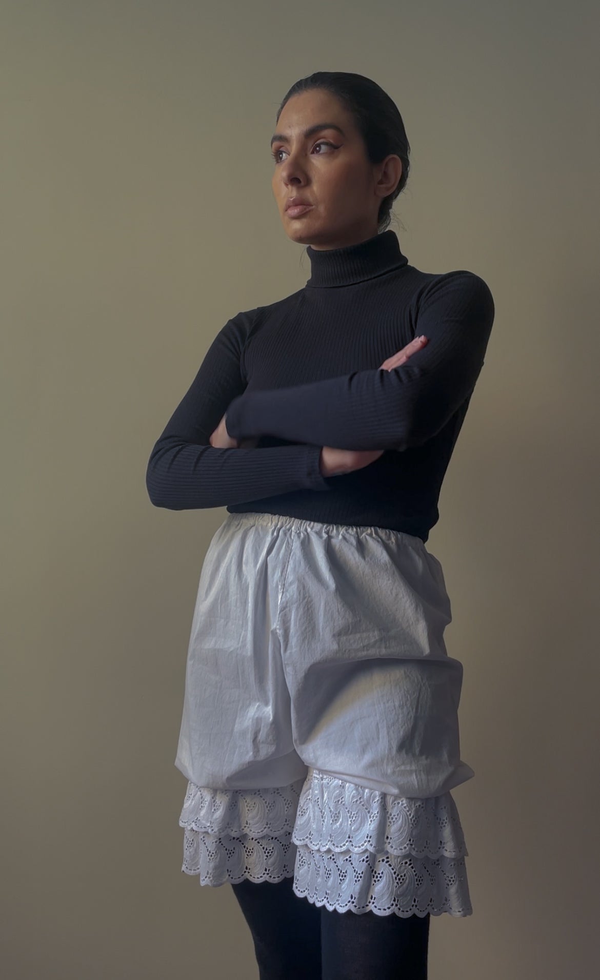 Antique White Cotton Feminine Lace Bloomer Crop Pants