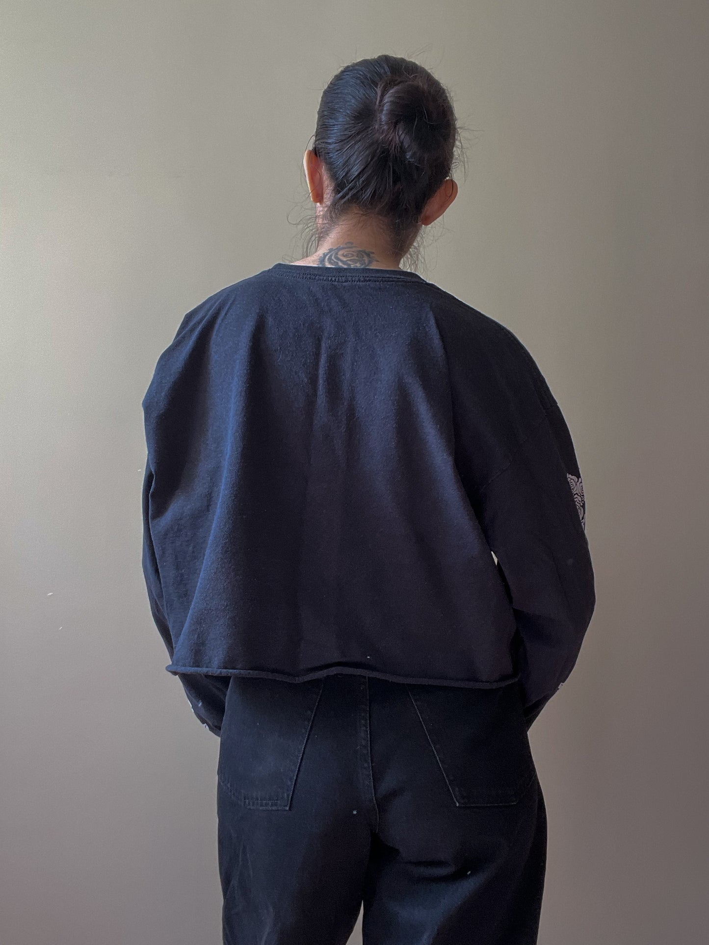 Preloved Selena Cropped Cotton Black Shirt