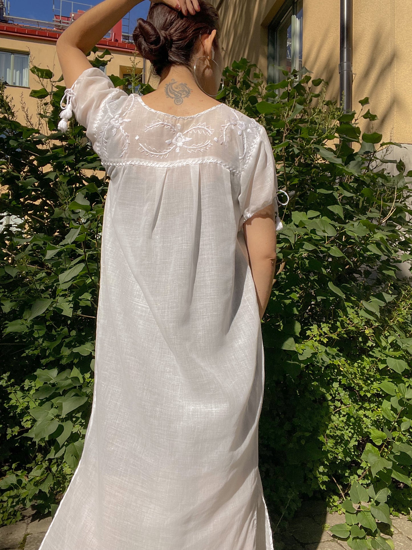 Vintage Embroidered Mexican Cotton Nightgown