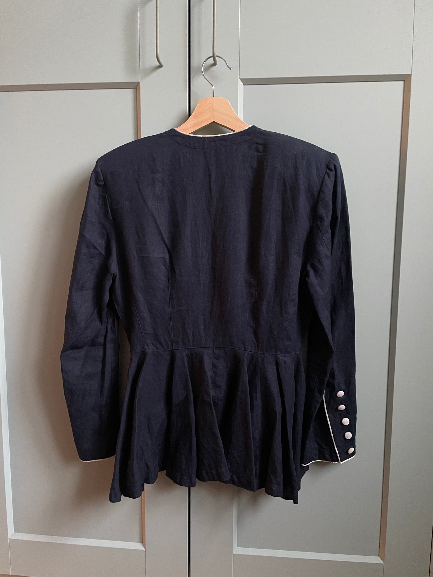 Vintage Designer Rocco Barocco Navy Peplum Linen Top Jacket